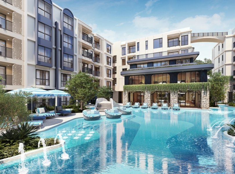 Courtyard Swimming Pool